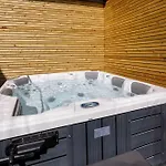 Walpole Retreat - Hot Tub Games Sleeps 4 * York