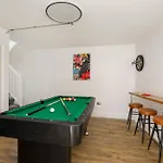 Walpole Retreat - Hot Tub Games Sleeps 4
