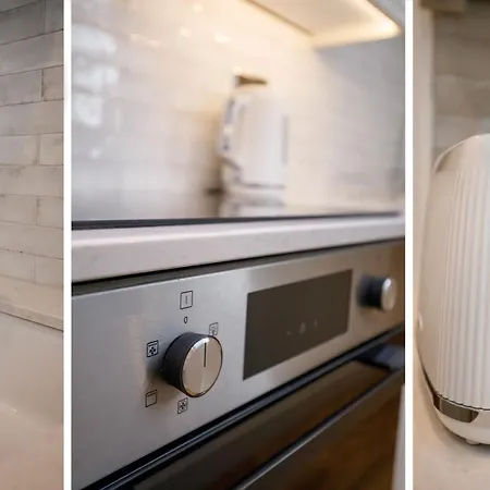 Tatil Evi Walpole Retreat - Hot Tub Games Sleeps 4 *