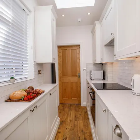 Walpole Retreat - Hot Tub Games Sleeps 4 York