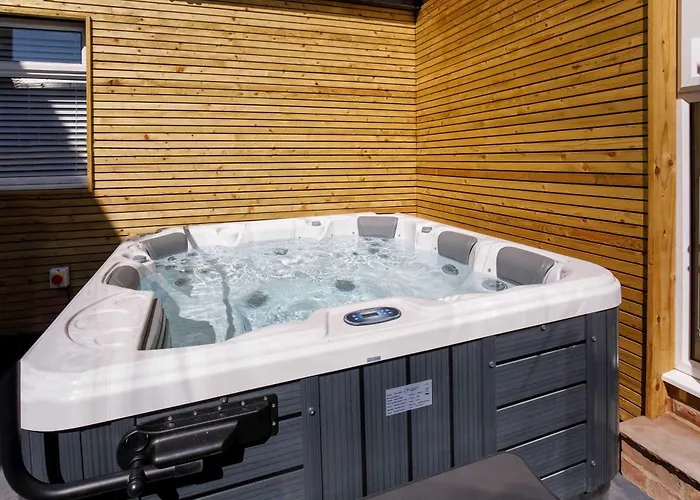 Walpole Retreat - Hot Tub Games Sleeps 4 * 요크