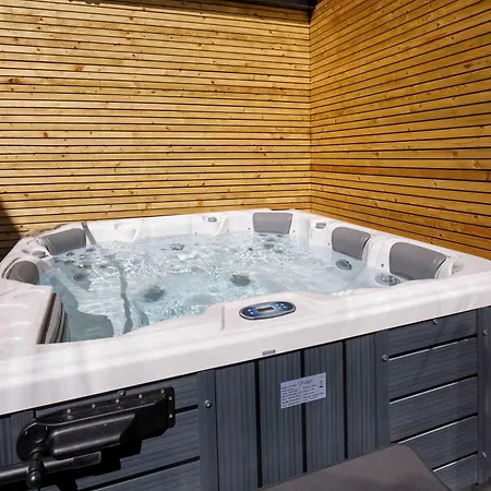 Vakantiehuis Walpole Retreat - Hot Tub Games Sleeps 4 *